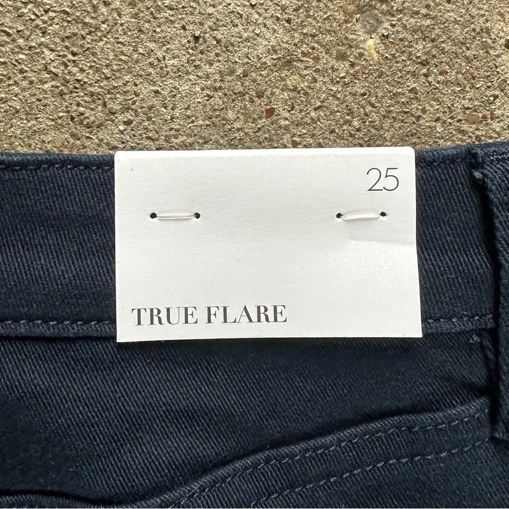 NWT WeWoreWhat True Flare Stretch Twill Demin Jean High Rise True Navy Size 25